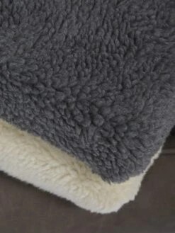 SnObbs Teddy Overtrek Dalton Grijs -Dierbenodigdheden Serie Winkel Dalton teddy snObbs overtrek hoes beige grey 1